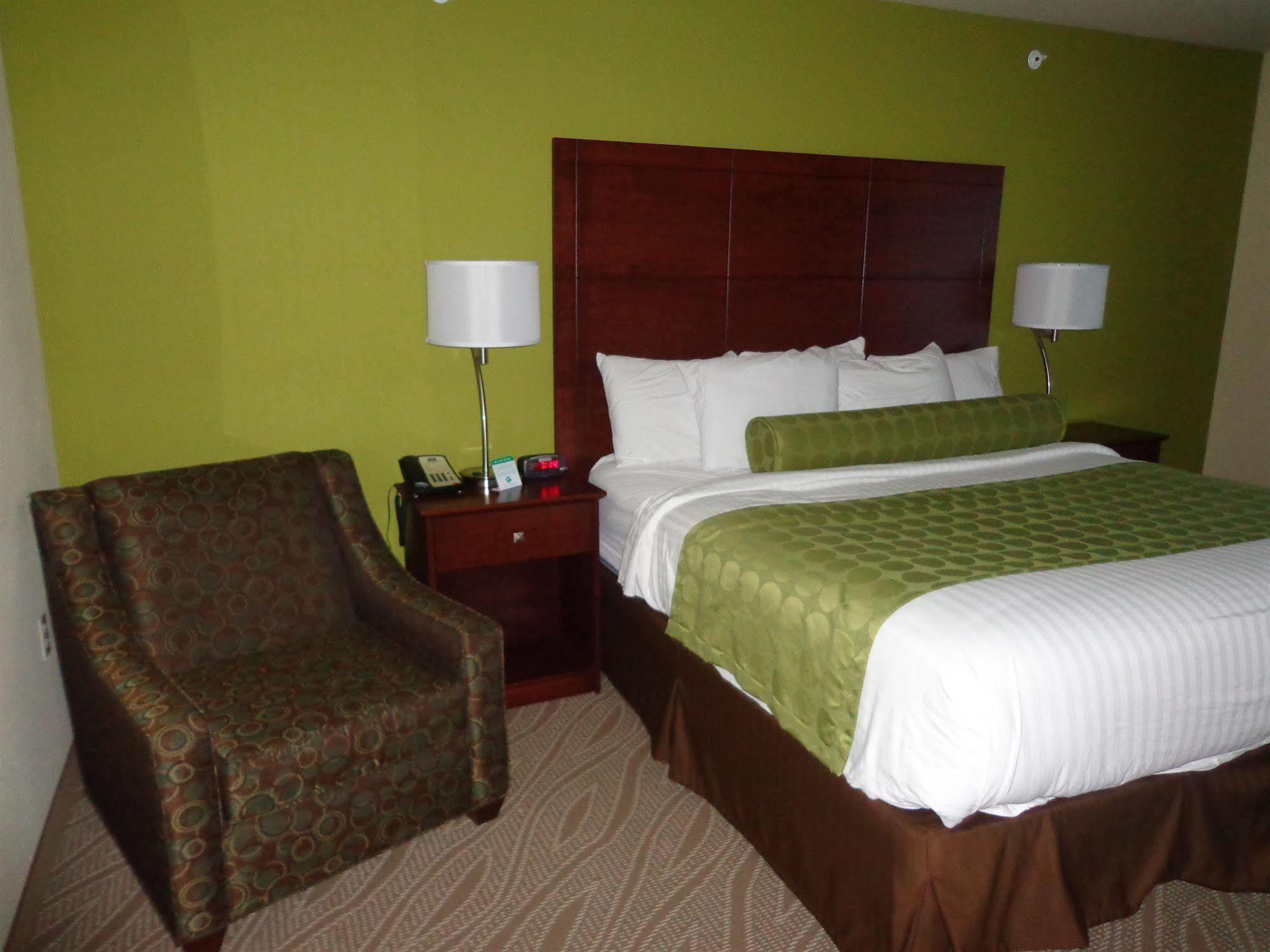 Cobblestone Inn&Suites - Marquette Esterno foto
