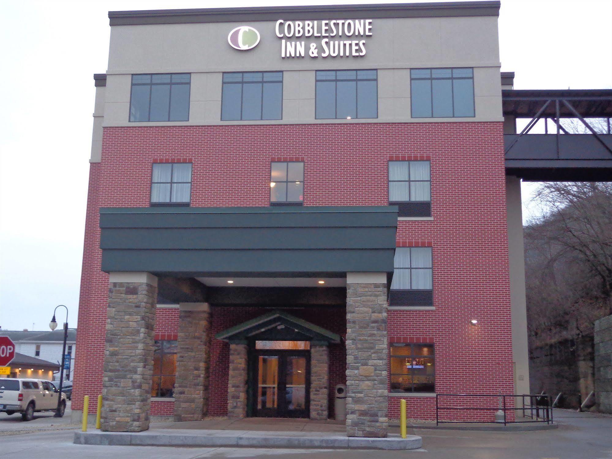 Cobblestone Inn&Suites - Marquette Esterno foto